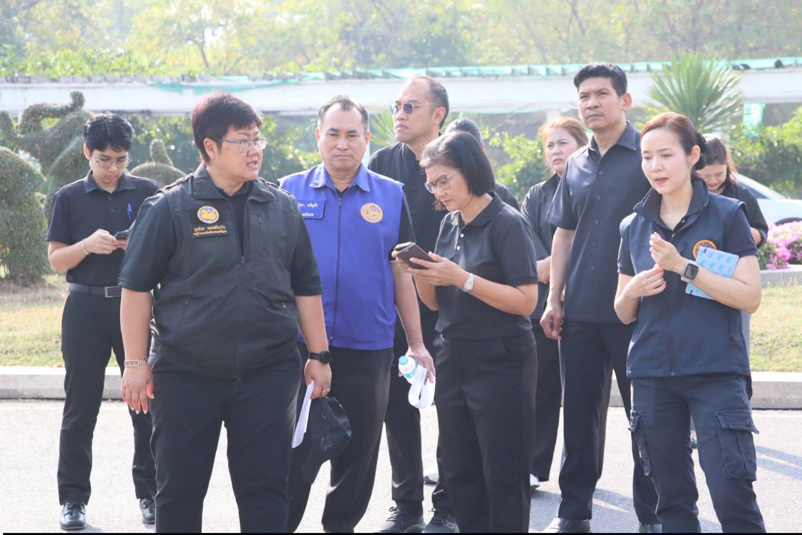 title - ผู้ว่าราชการจังหวัดพระนครศรีอยุธยา ลงตรวจพื้นที่เตรียมการพระราชพิธีถวายพระเพลิงพระบรมศพ สมเด็จพระนางเจ้าสิริกิติ์ พระบรมราชินีนาถ พระบรมราชชนนีพันปีหลวง ณ ศูนย์ส่งเสริมและพัฒนาอาชีพเสริมนอกภาคการเกษตร อำเภอบางไทร